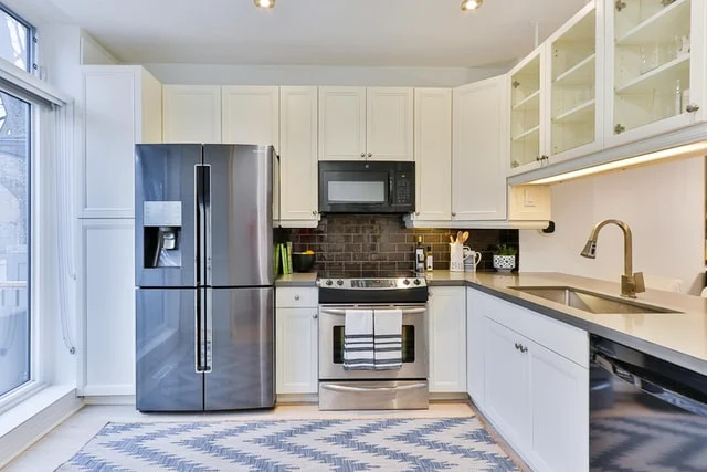 Kitchen refrigerator